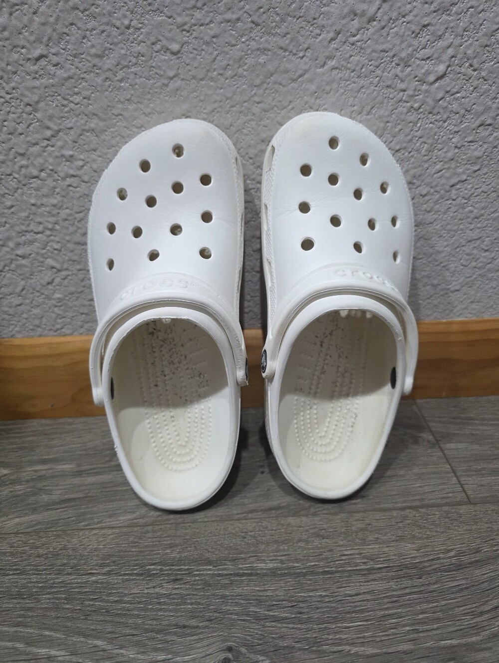 Classic White Clog Sandals - Crocs Style - Picture 2 of 5